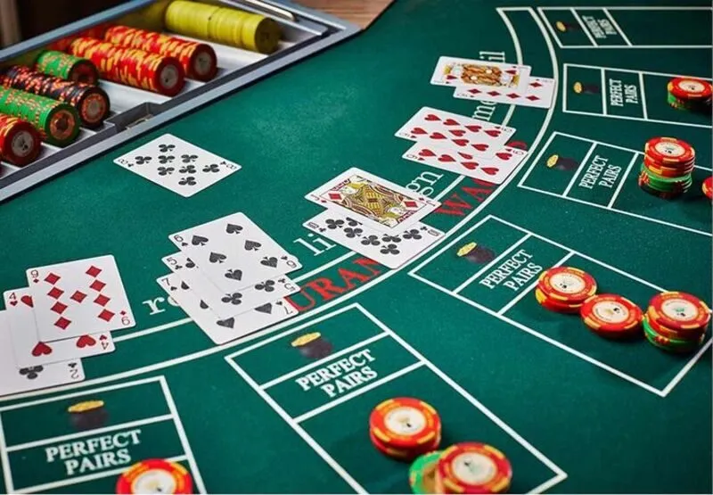 Các loại bài đặc biệt cần biết trong game Xì Dách